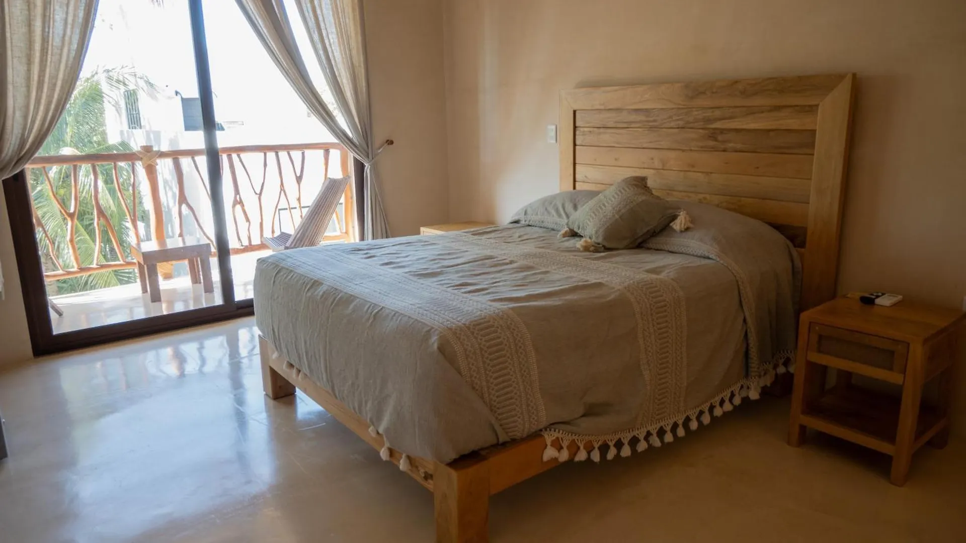 Hotel Yax Kiin Casa Boutique Puerto Morelos